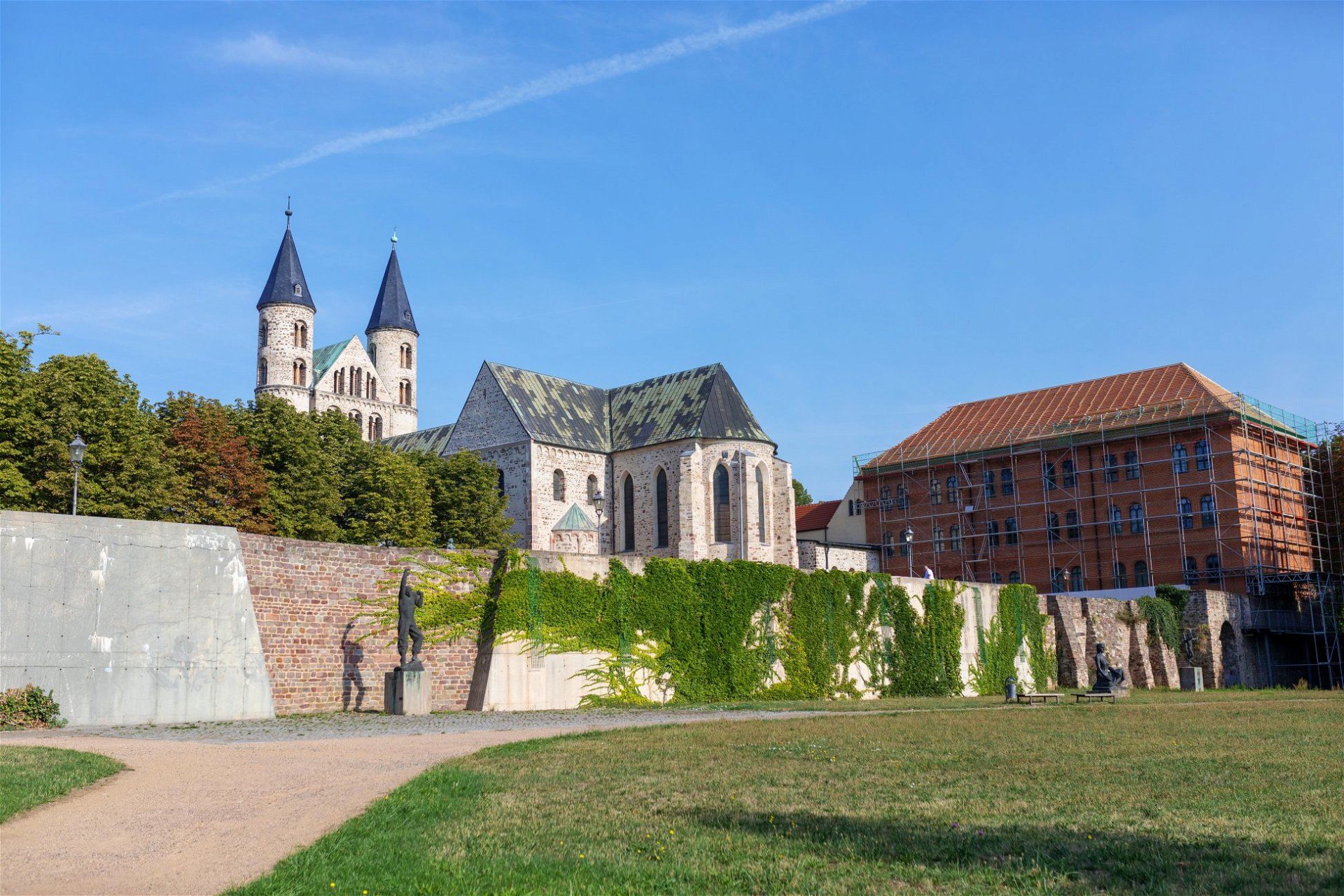 Kloster Unser Lieben Frauen am Gouvernementsberg